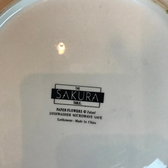 The Sakura Table Floral 11" Plate Paper Flowers - Picture 4 of 8